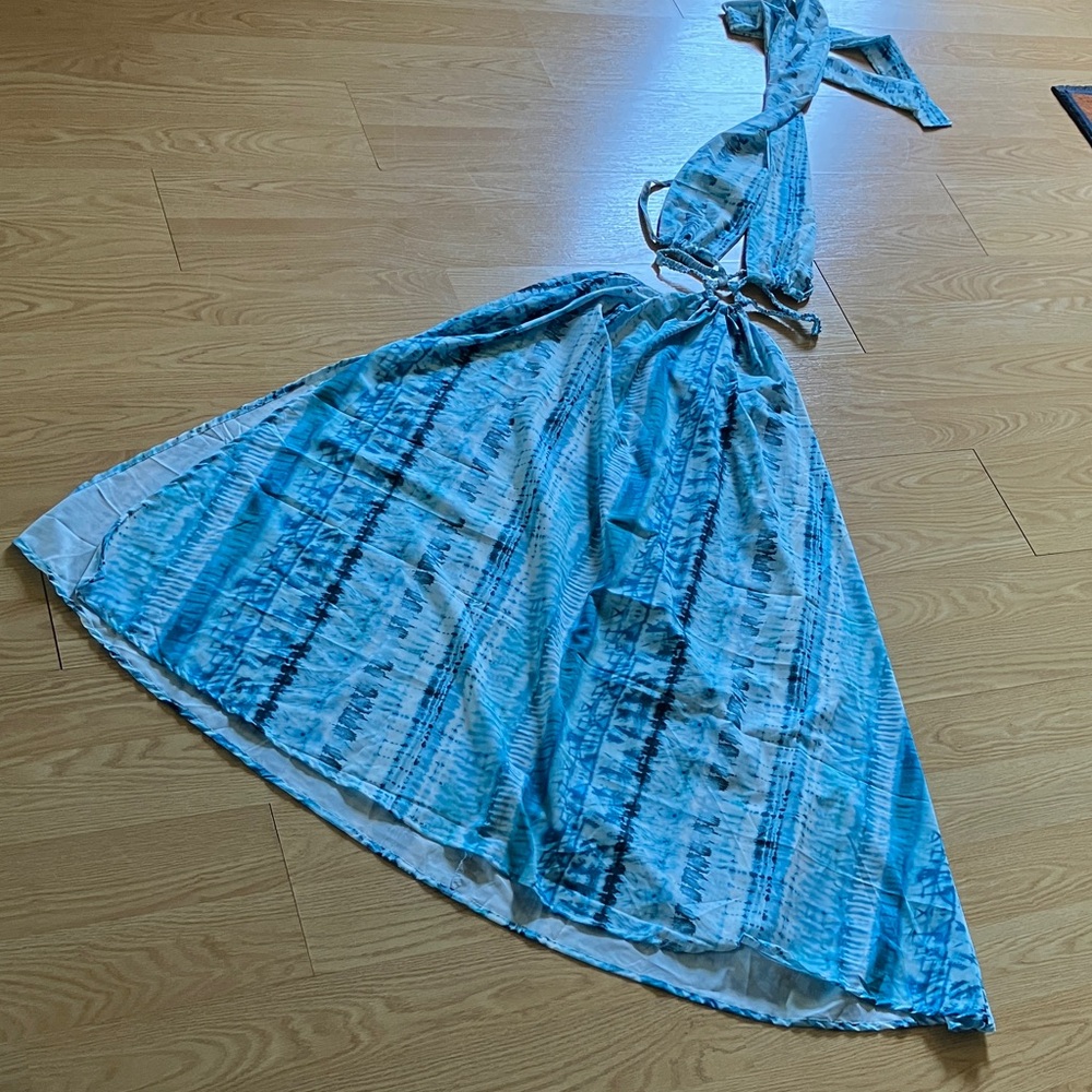 Elegant Blue Backless Dress